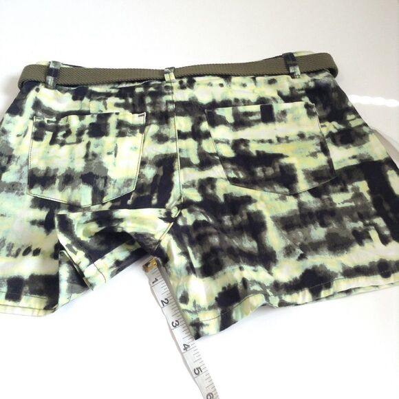 Calvin Klein Ink Spot Belt Shorts NWT Size 28 - Picture 2 of 5